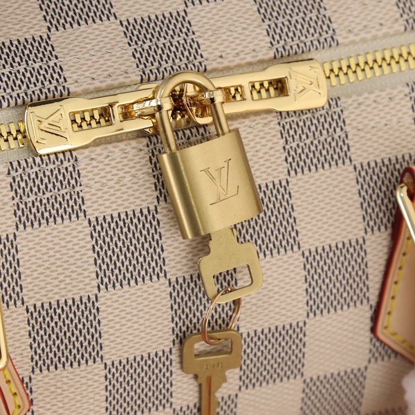 ルイヴィトンバッグ着用イメージ